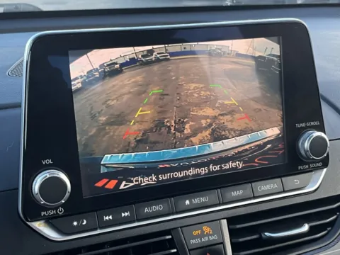 More photos of 2021 Nissan Altima 2.5 SL at Auto Boutique Texas, TX