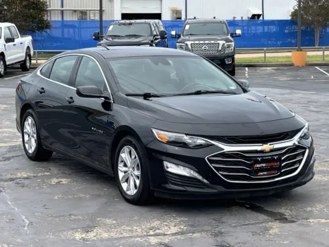 Another view of 2020 Chevrolet Malibu LT for sale in Alvin, TX at Auto Boutique Texas