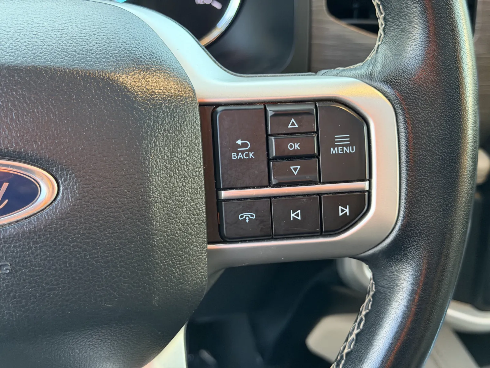 Ford Expedition photo 9