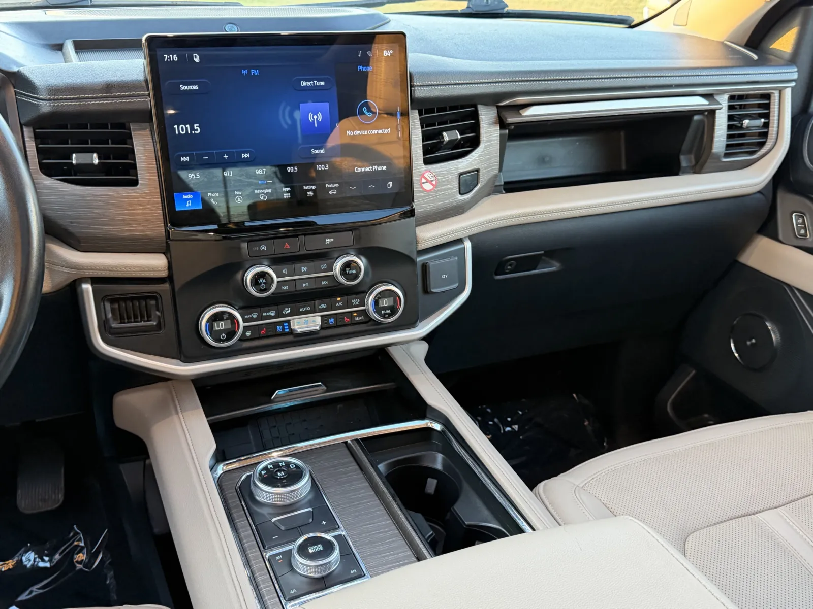 Ford Expedition photo 23