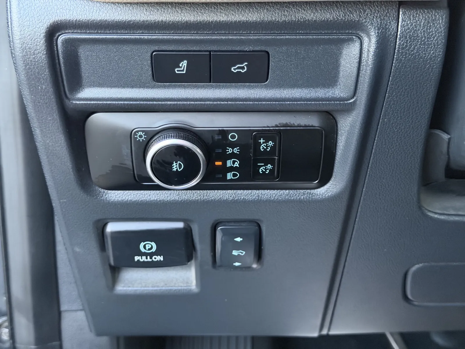 Ford Expedition photo 14