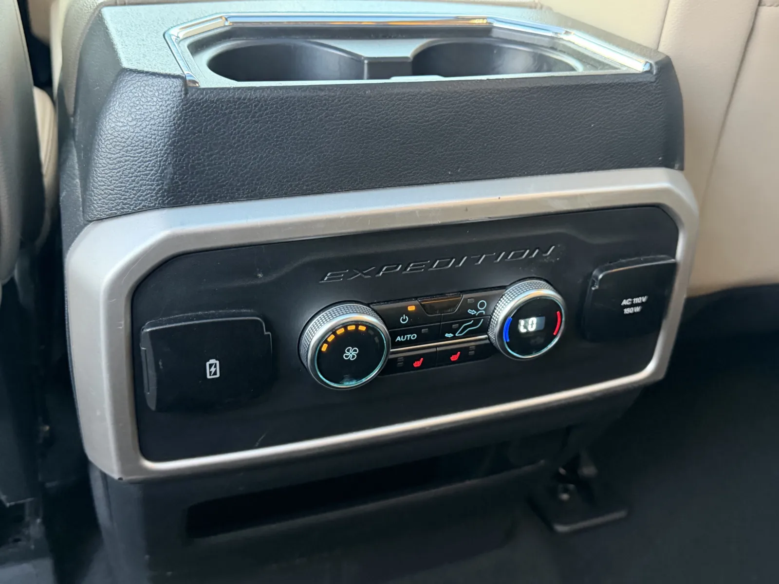 Ford Expedition photo 30