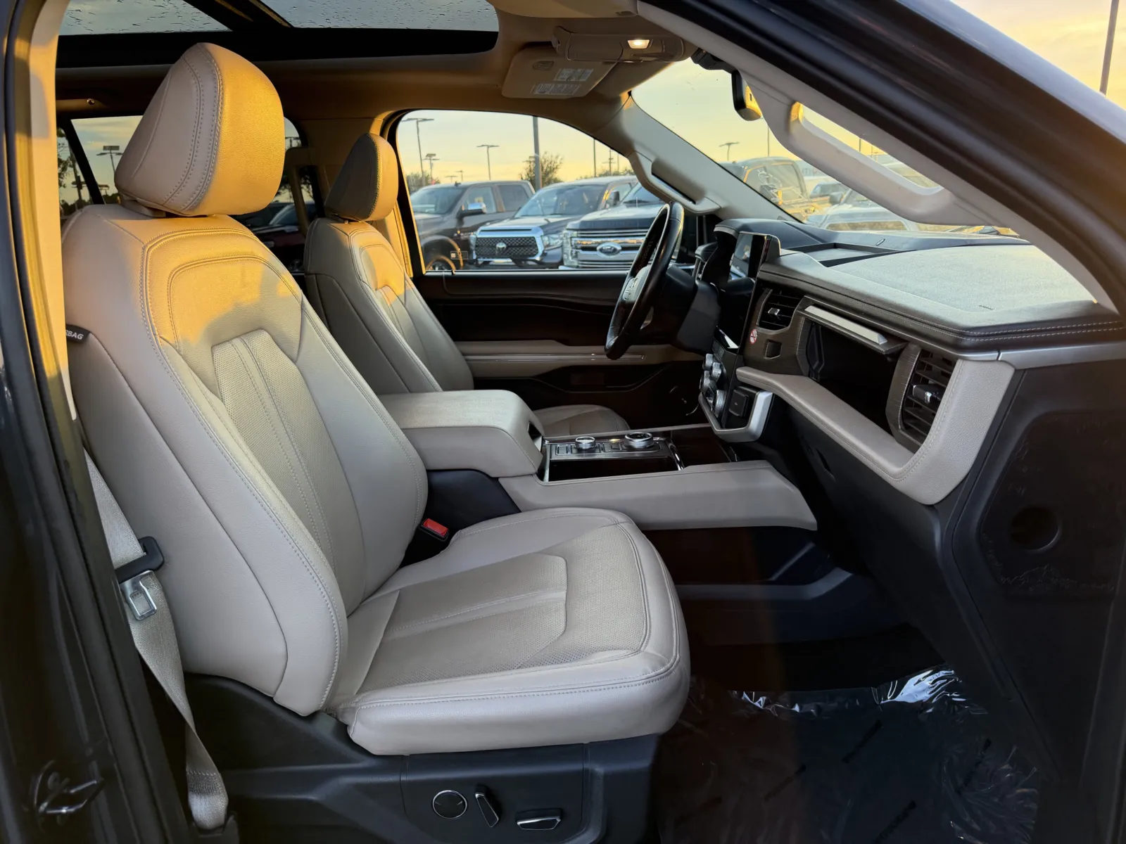 Ford Expedition photo 26