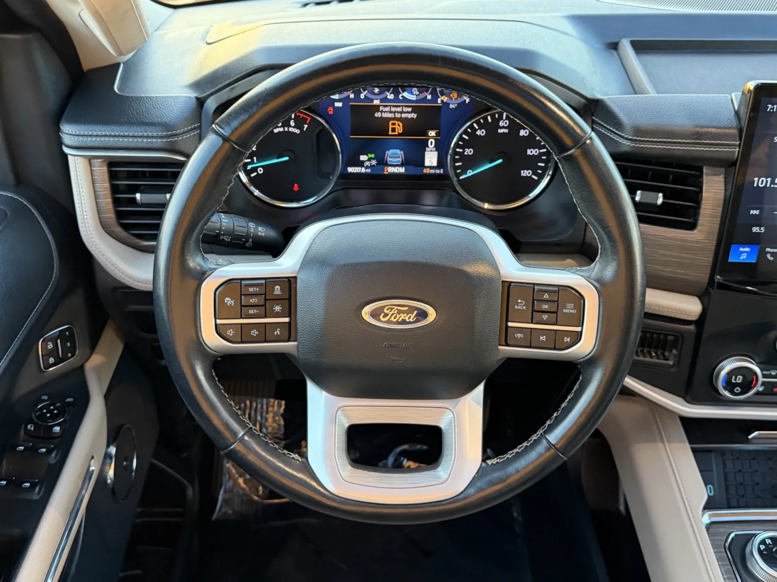 Ford Expedition photo 7
