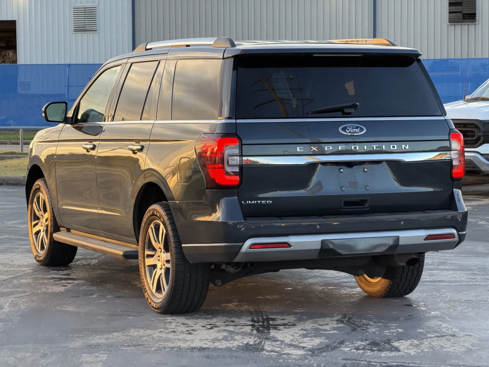 Ford Expedition photo 16
