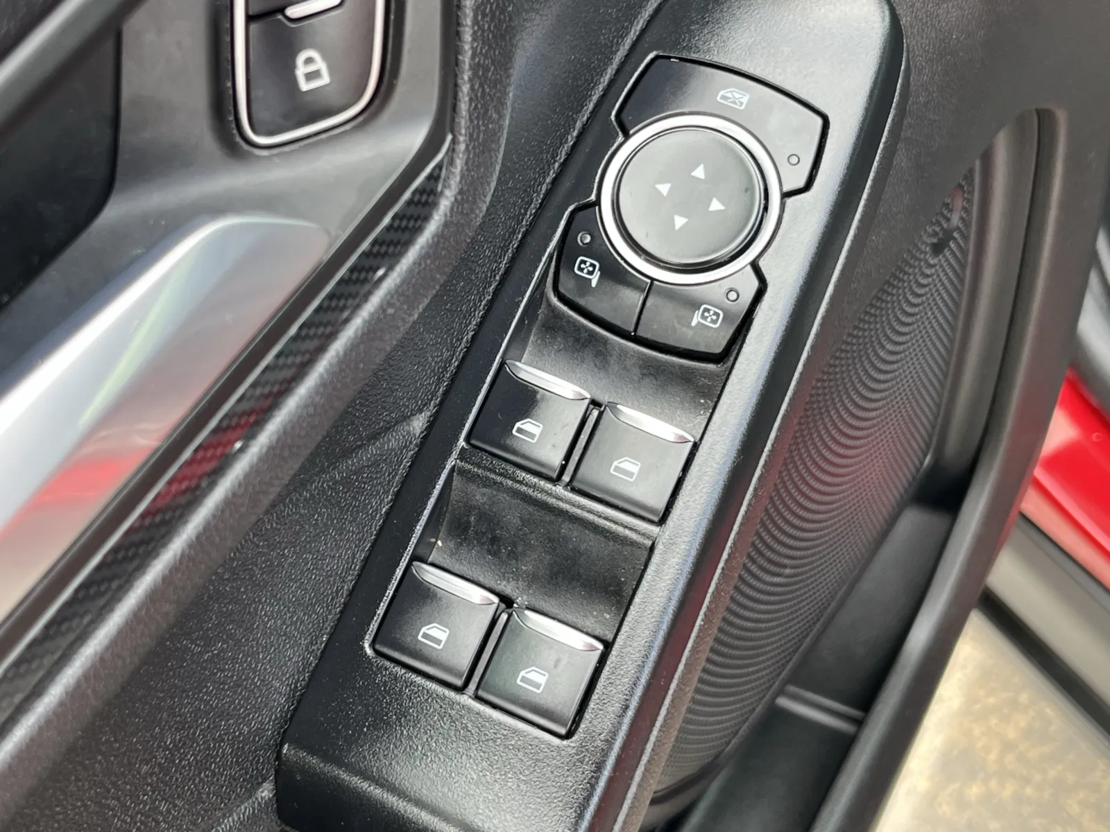 Ford Escape photo 25
