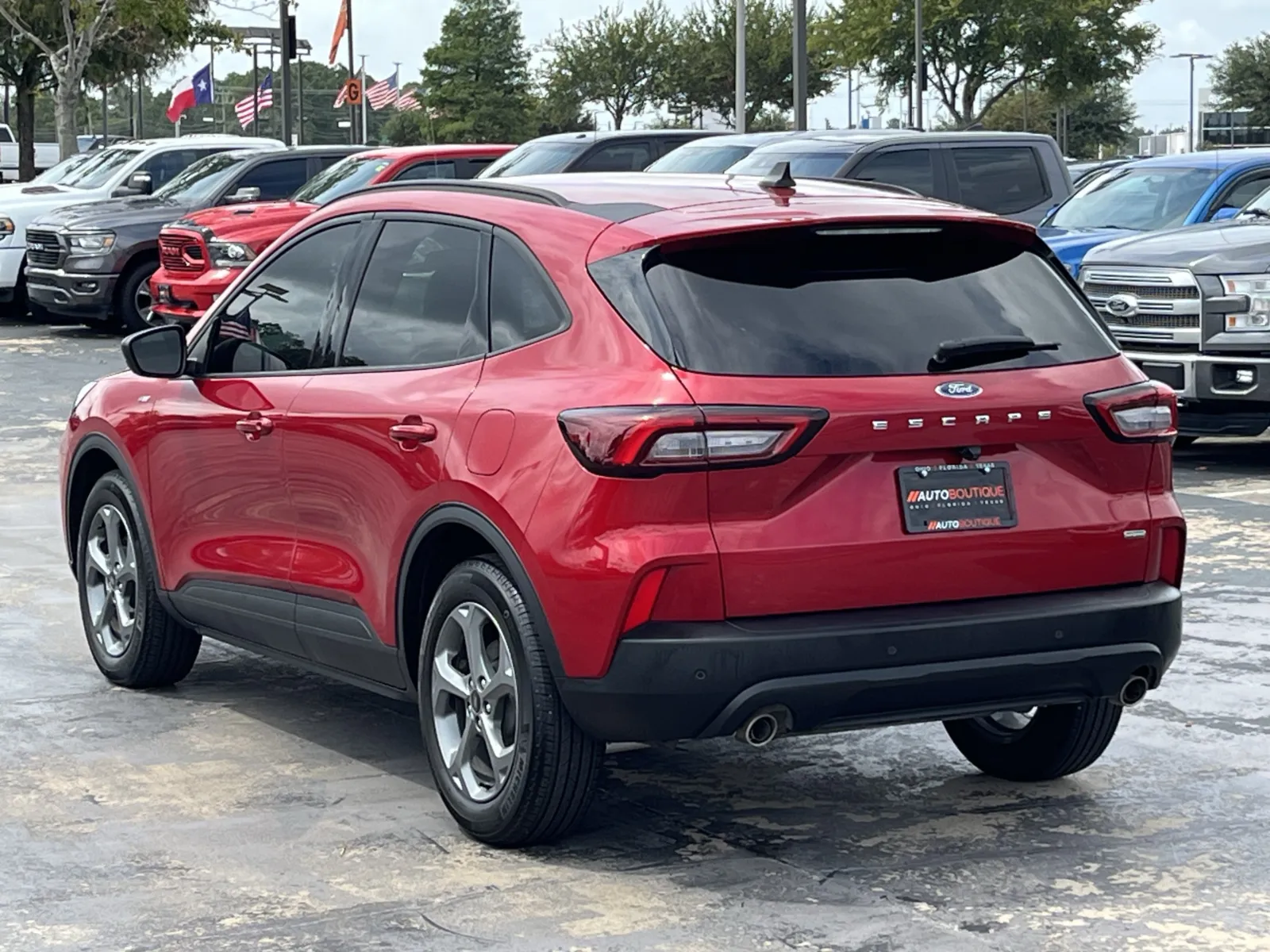 Ford Escape photo 9