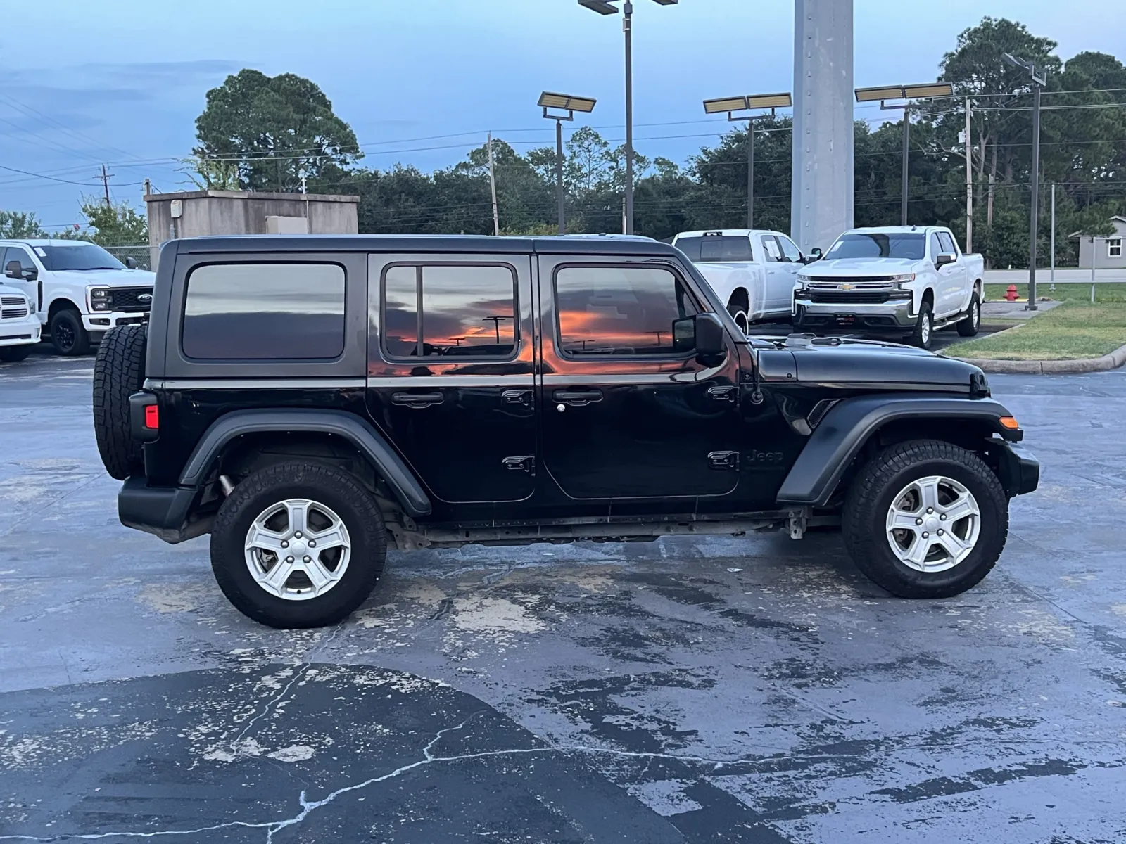 Jeep Wrangler photo 10