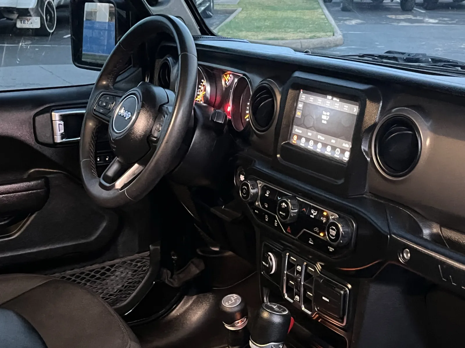 Jeep Wrangler photo 15