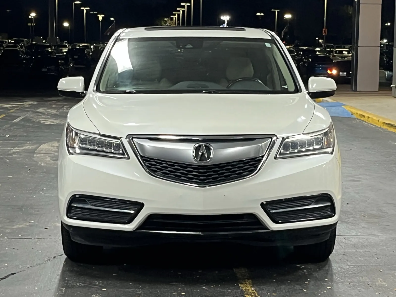 Acura MDX photo 4