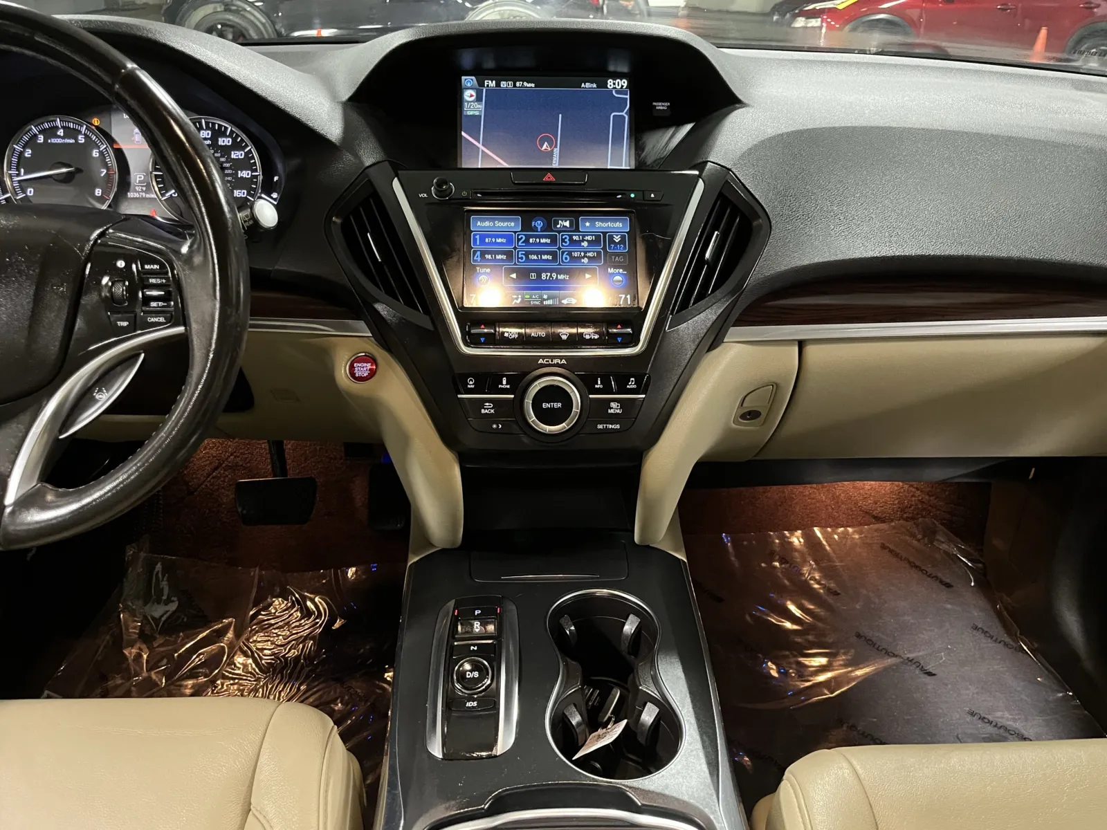 Acura MDX photo 24