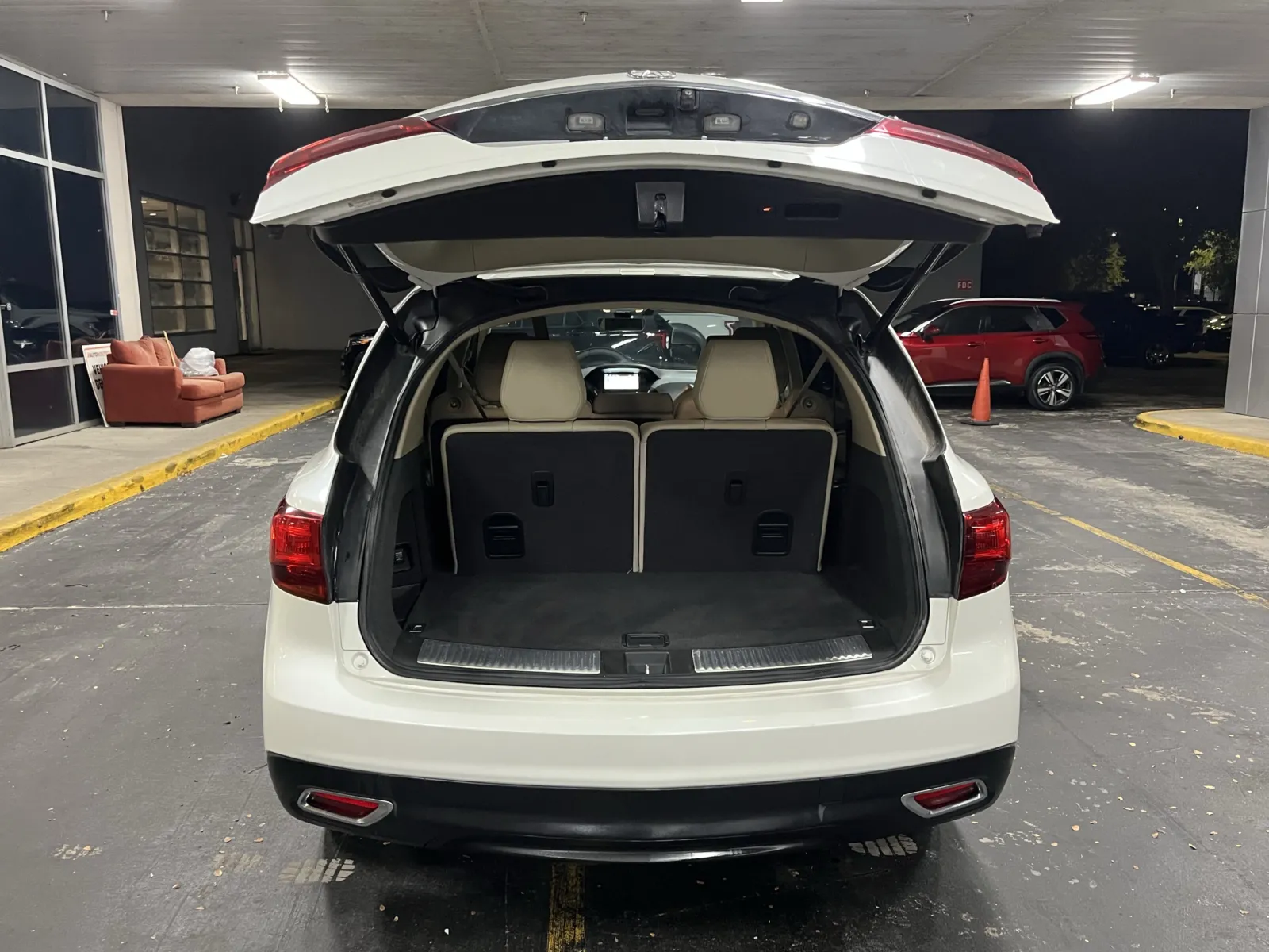 Acura MDX photo 13