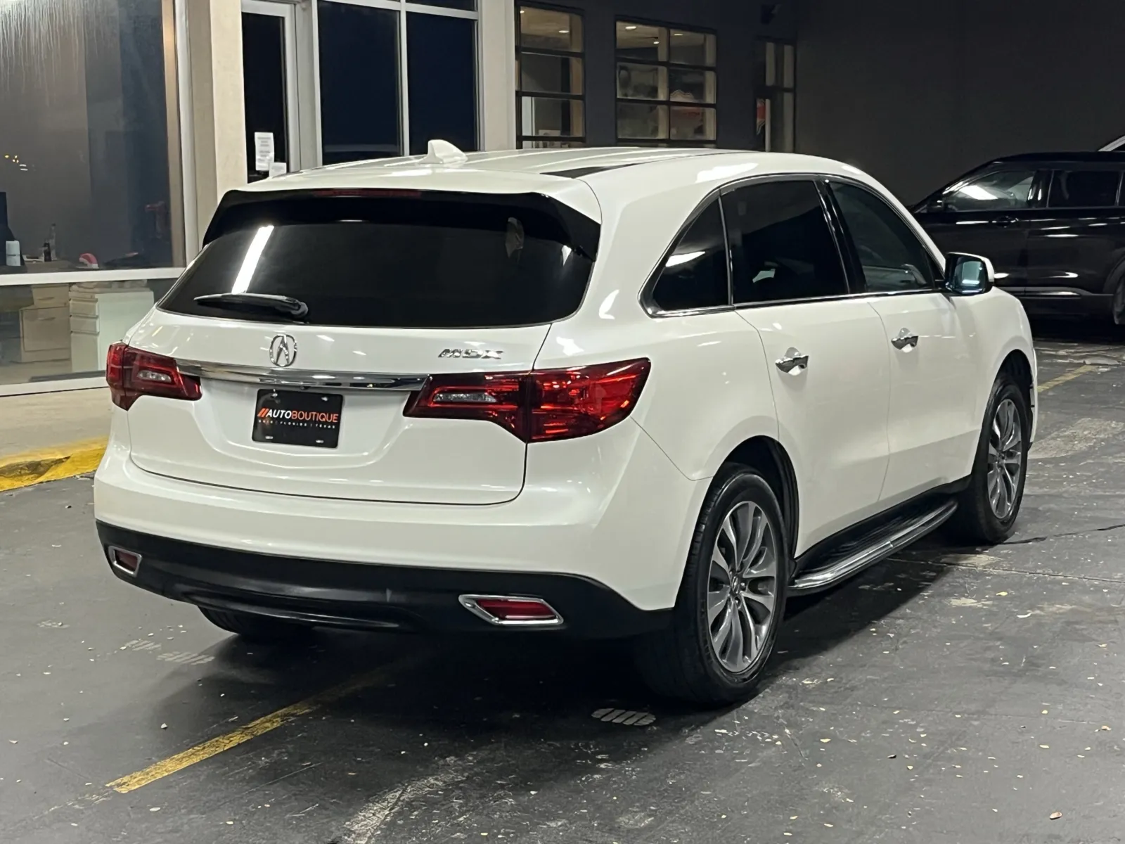 Acura MDX photo 11