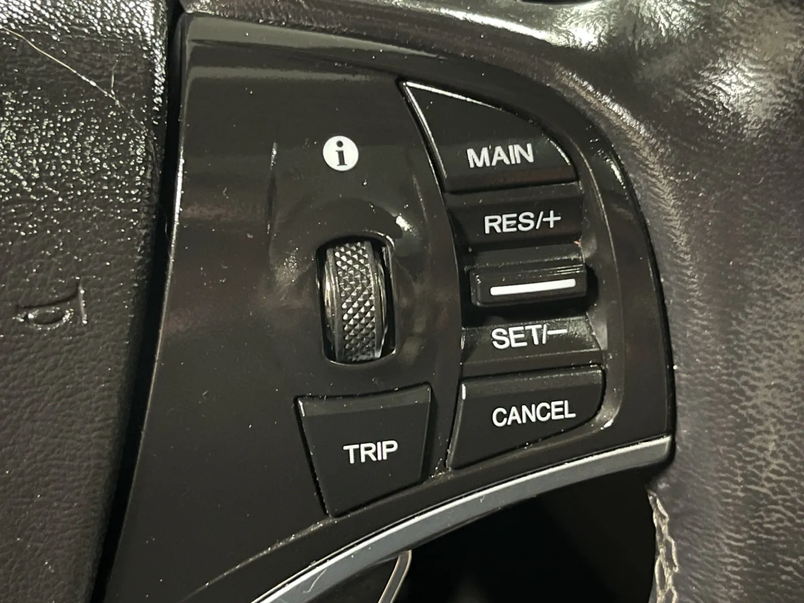 Acura MDX photo 20