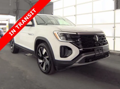 Another view of 2025 Volkswagen Atlas Cross Sport 2.0T SE w/Technology for sale in Alvin, TX at Auto Boutique Texas