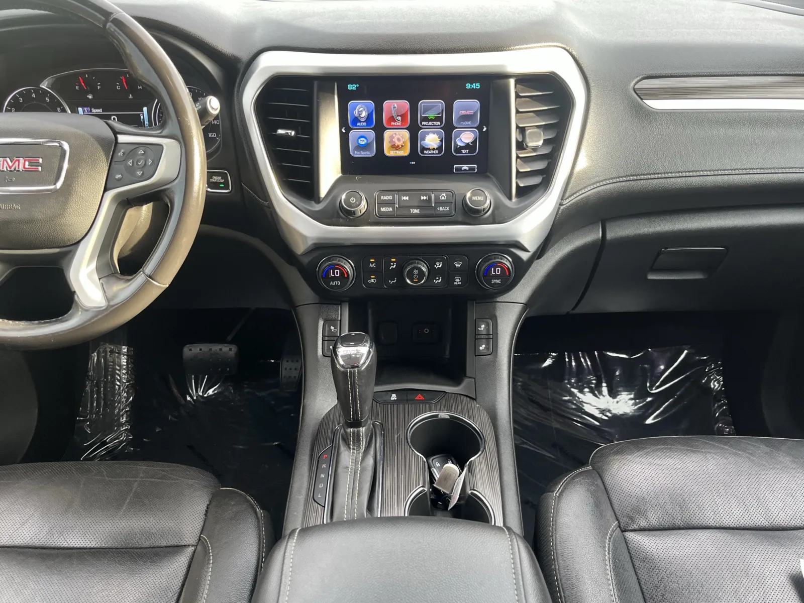 GMC Acadia photo 24