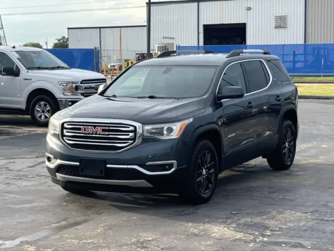 Photos of 2019 GMC Acadia SLT for sale in Alvin, TX at Auto Boutique Texas