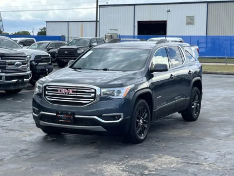 Photos of 2019 GMC Acadia SLT for sale in Alvin, TX at Auto Boutique Texas