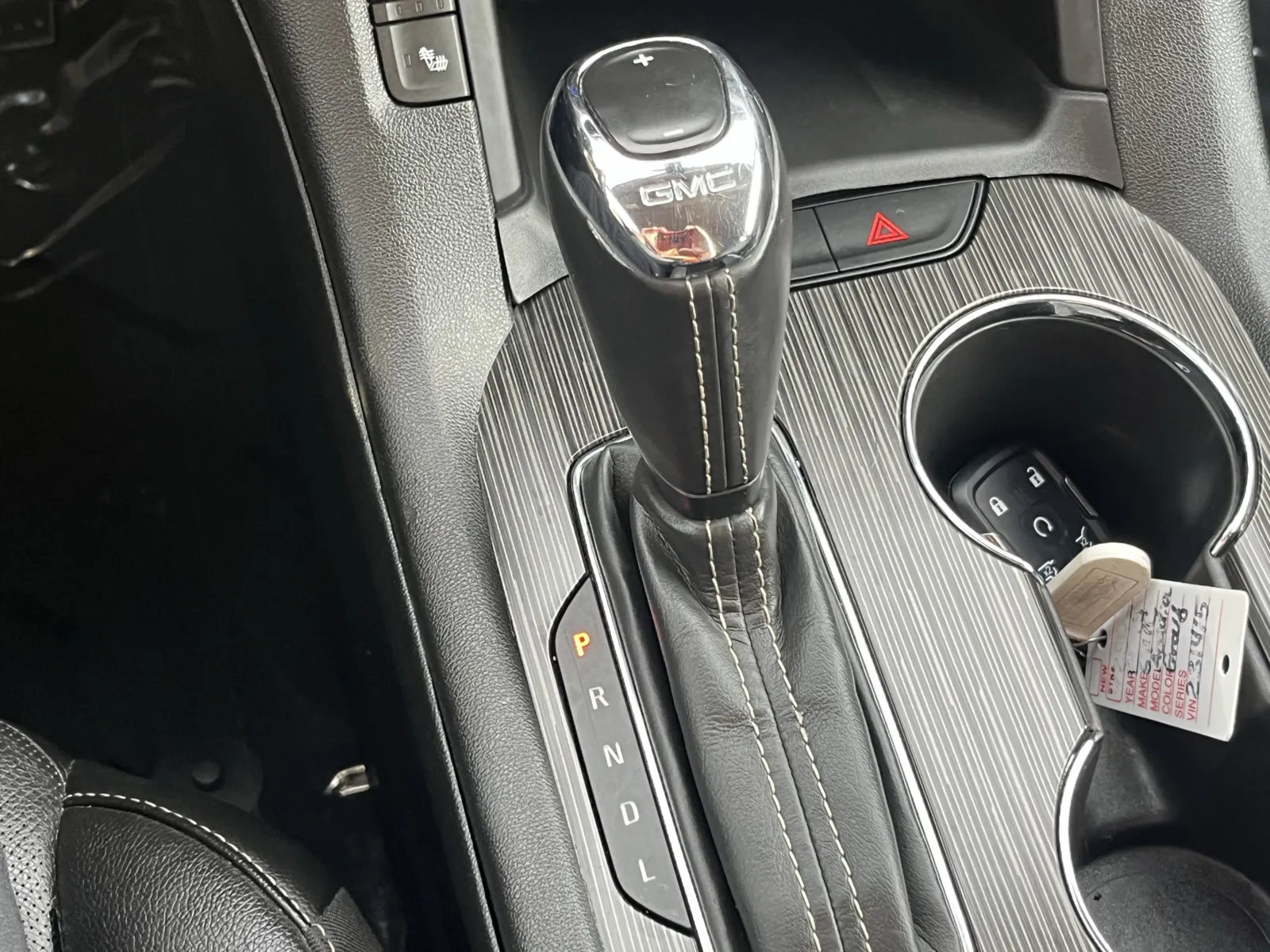 GMC Acadia photo 22