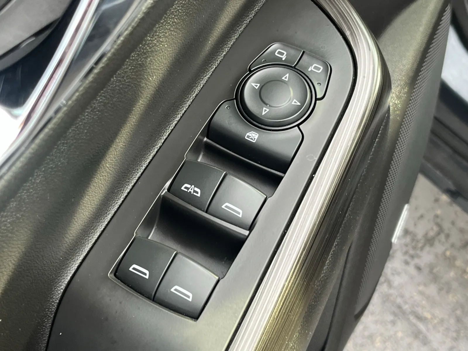 GMC Acadia photo 25