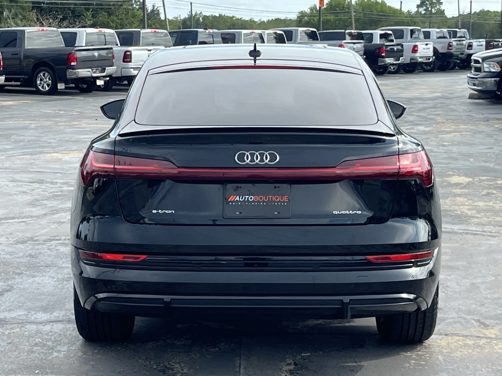 Audi e-tron Sportback photo 8