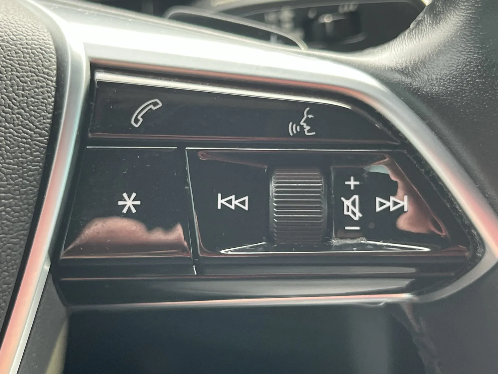 Audi e-tron Sportback photo 18