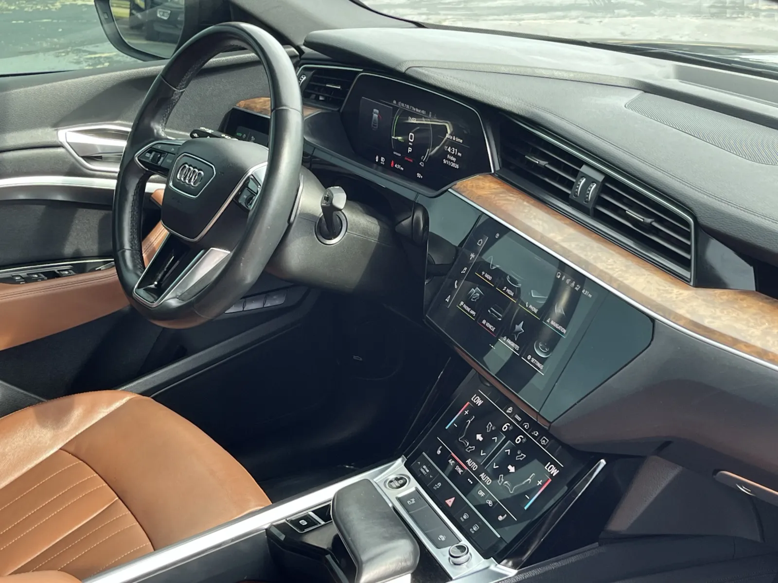 Audi e-tron Sportback photo 14