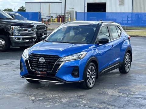 Photos of 2023 Nissan Kicks SR for sale in Alvin, TX at Auto Boutique Texas