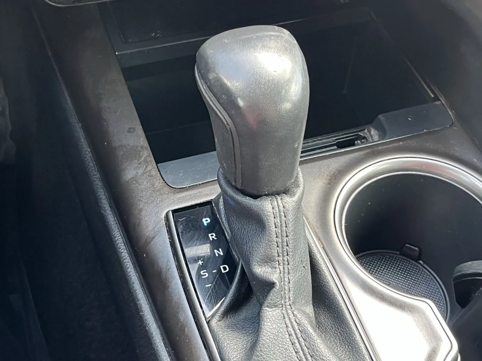Toyota Camry photo 19