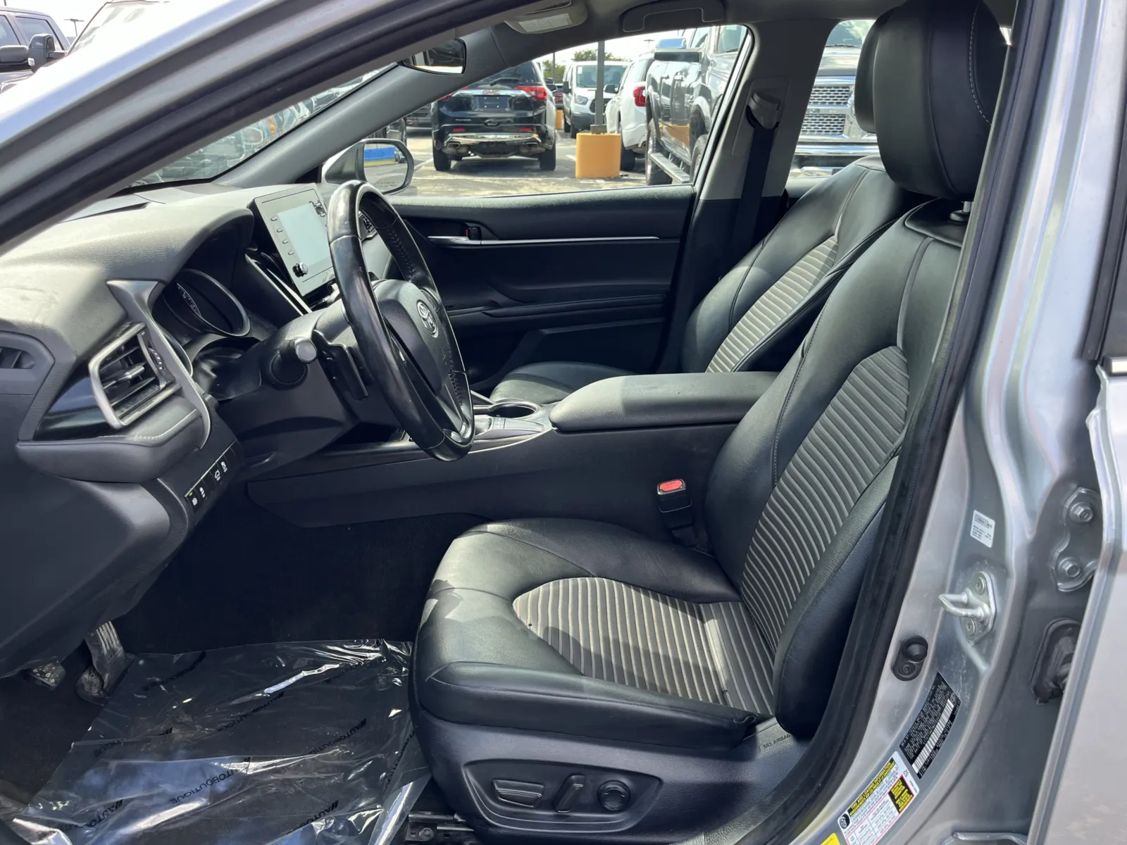 Toyota Camry photo 24