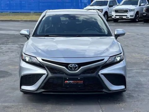 More photos of 2022 Toyota Camry SE at Auto Boutique Texas, TX