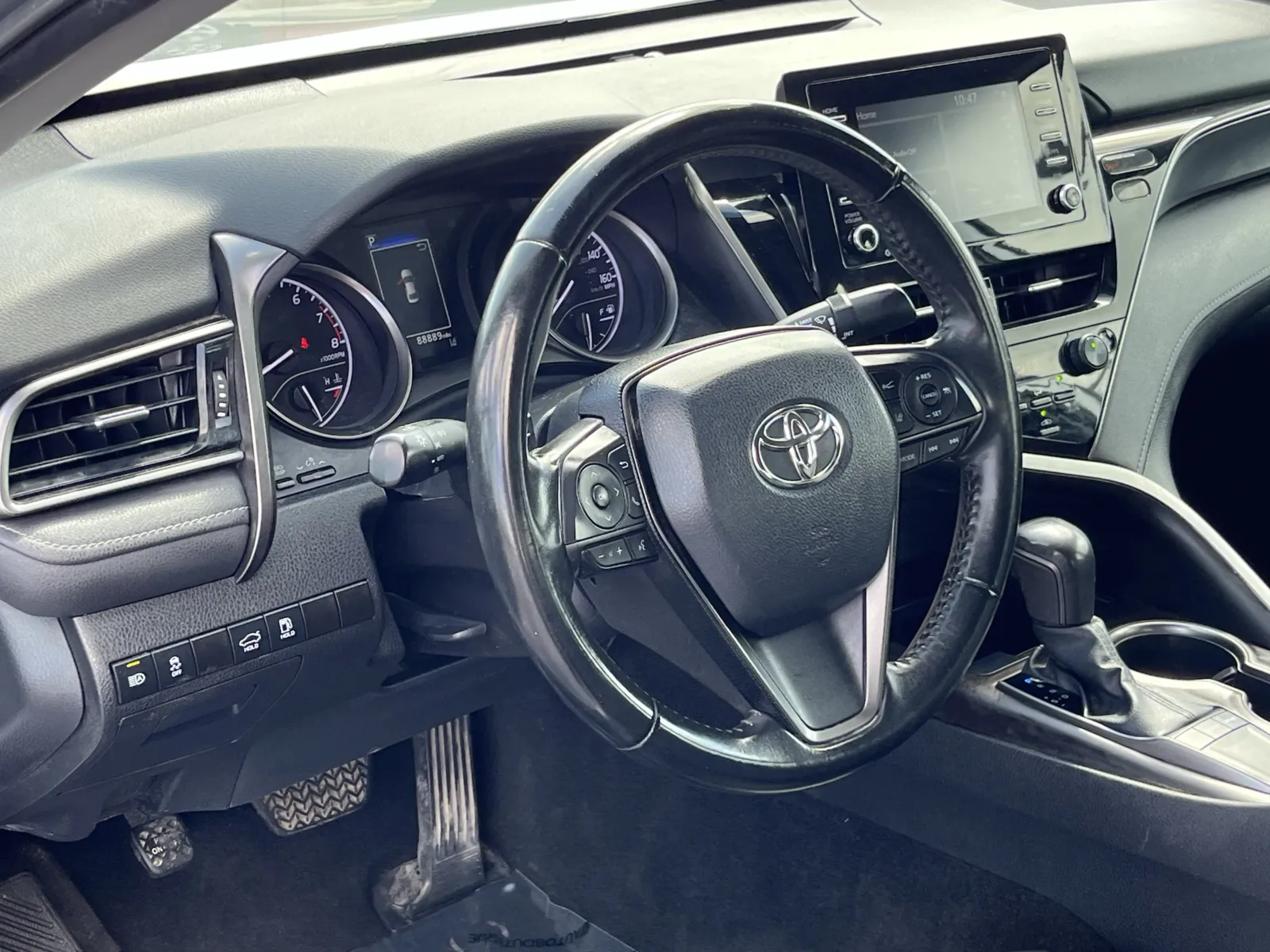 Toyota Camry photo 12