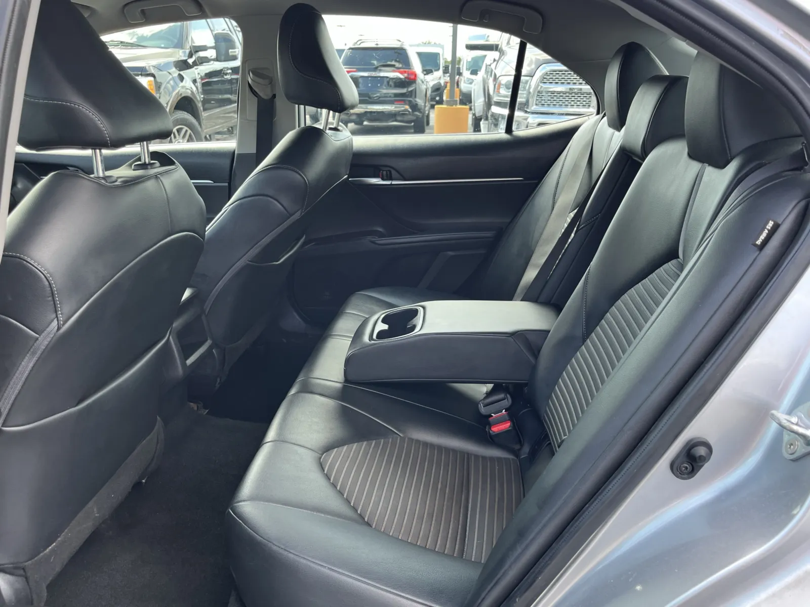 Toyota Camry photo 26