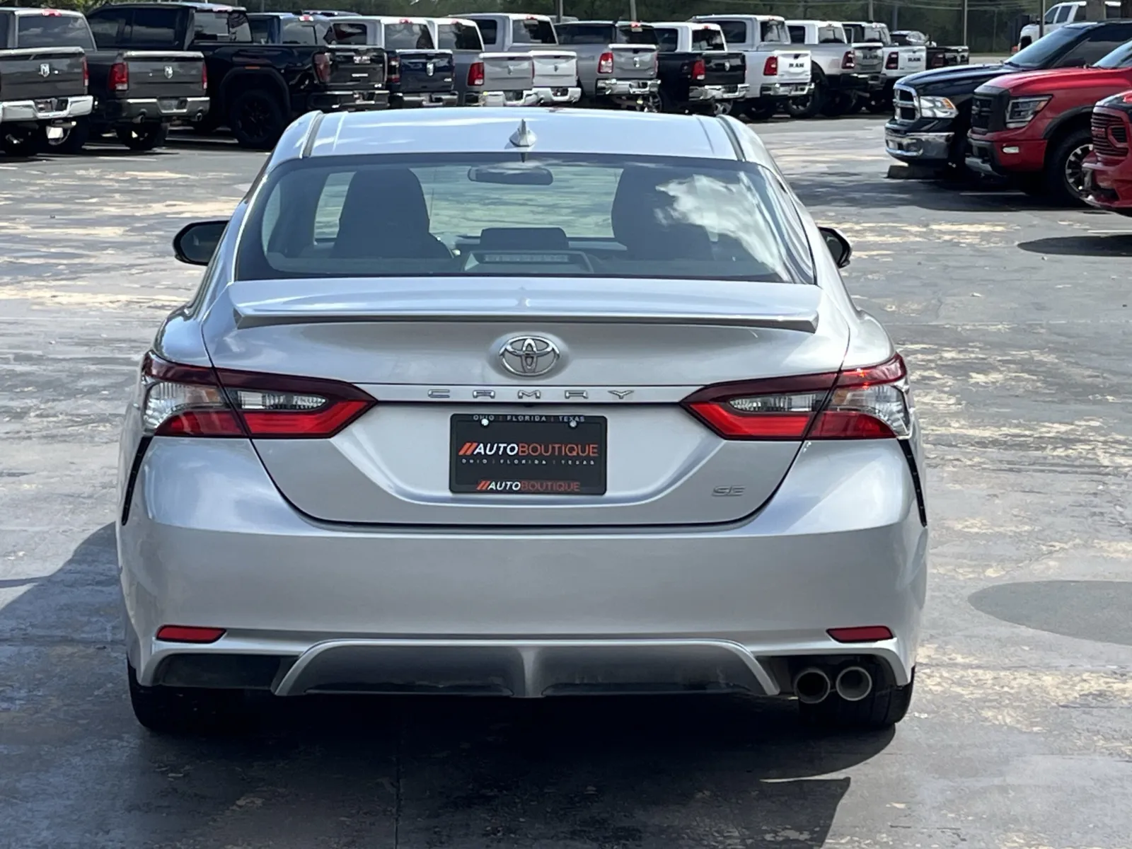 Toyota Camry photo 7