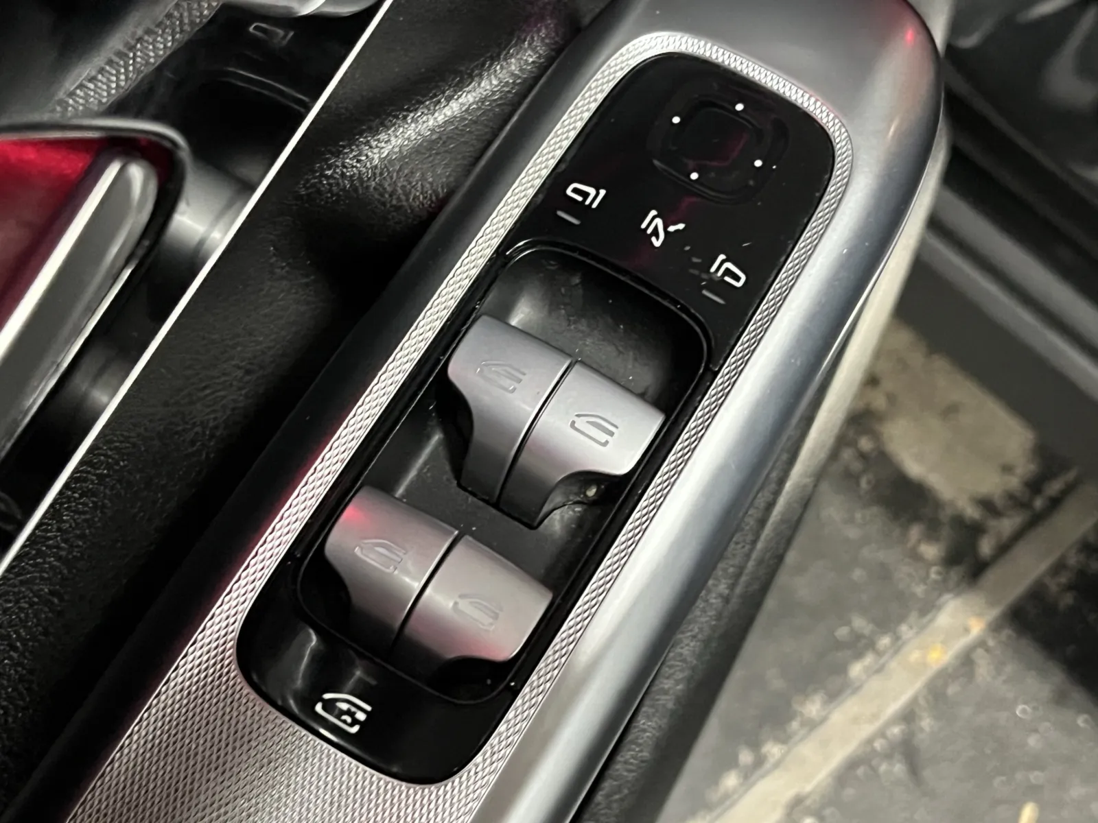 Mercedes-Benz EQE photo 24