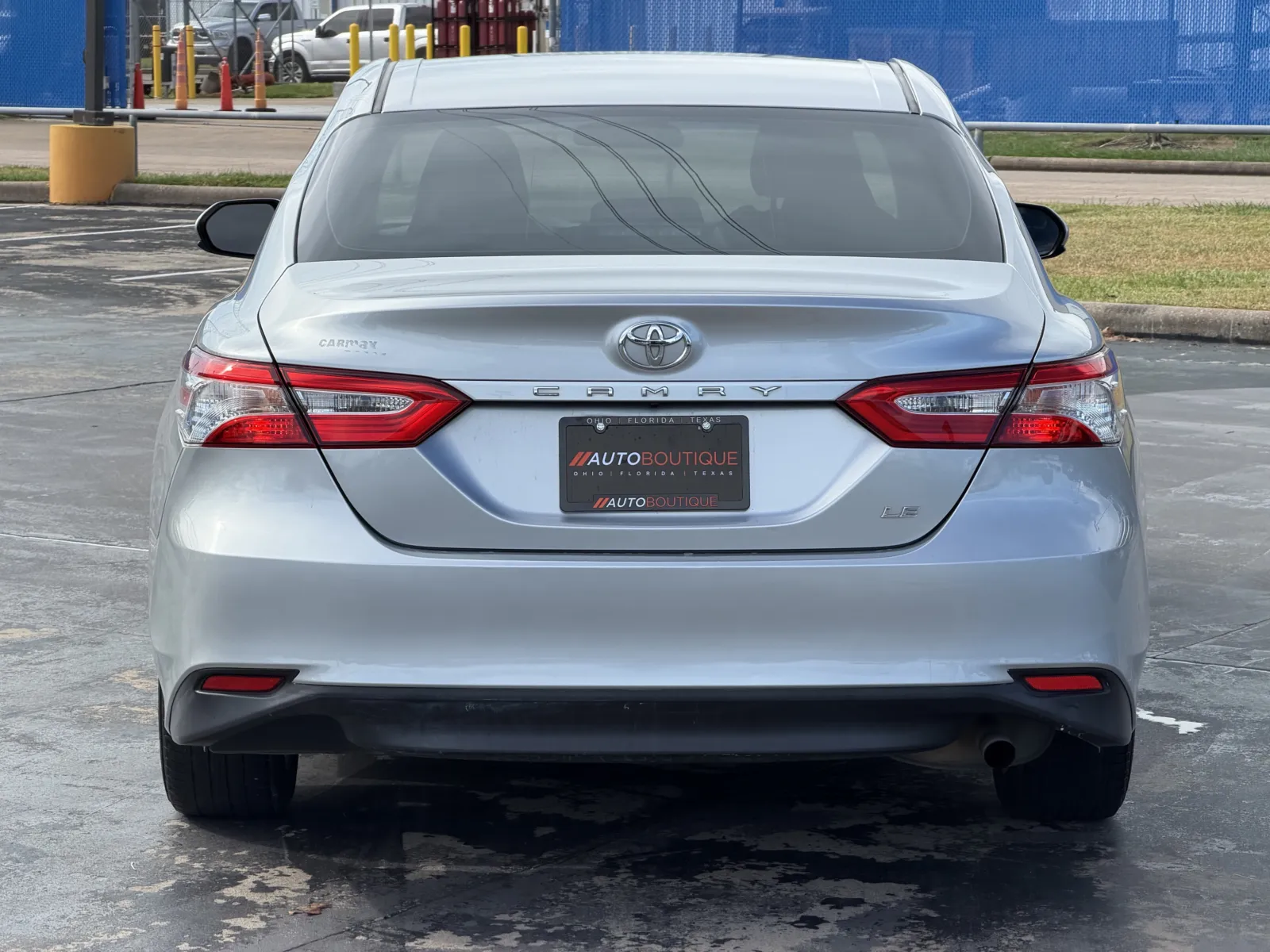 Toyota Camry photo 12