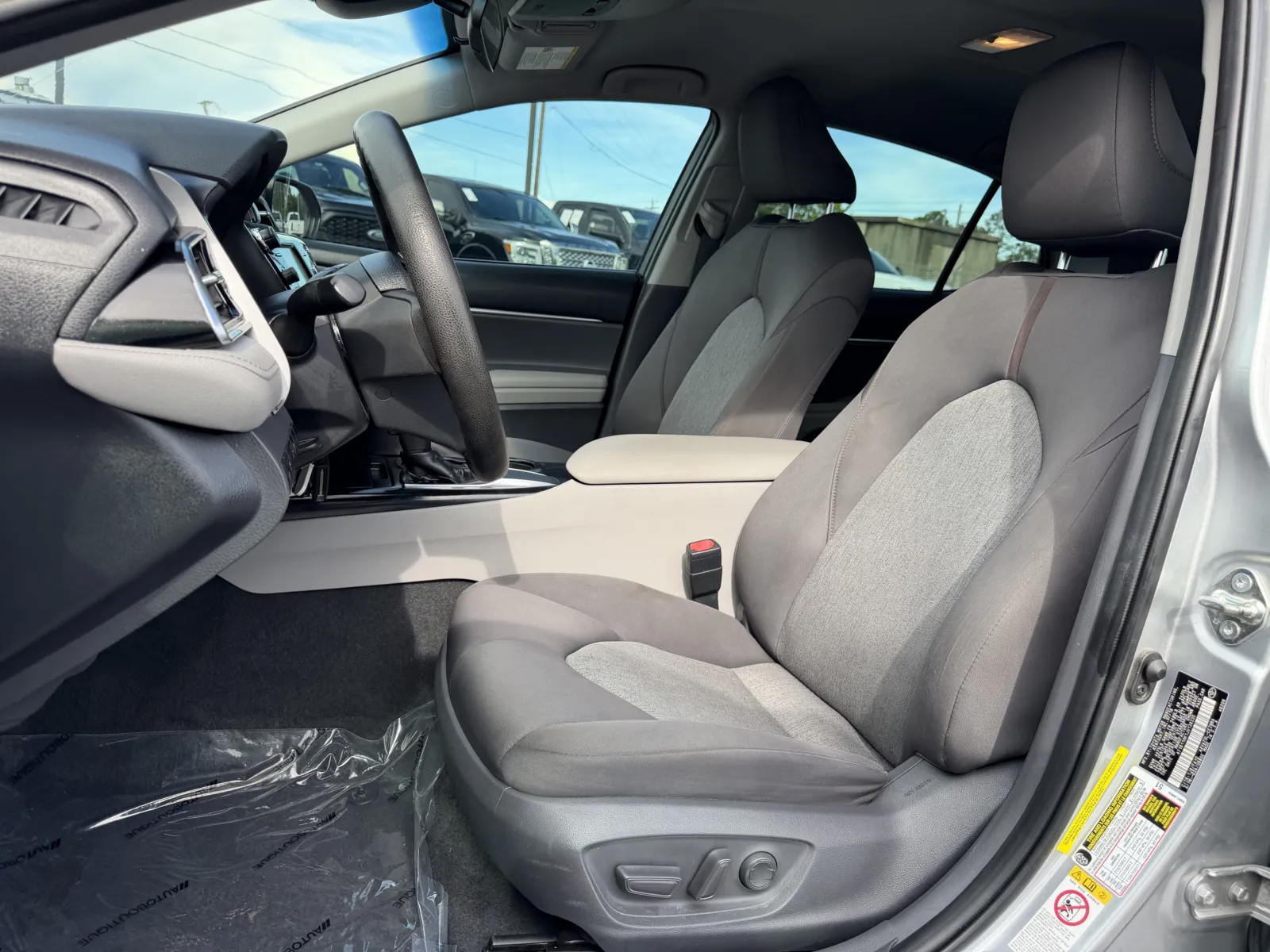 Toyota Camry photo 17