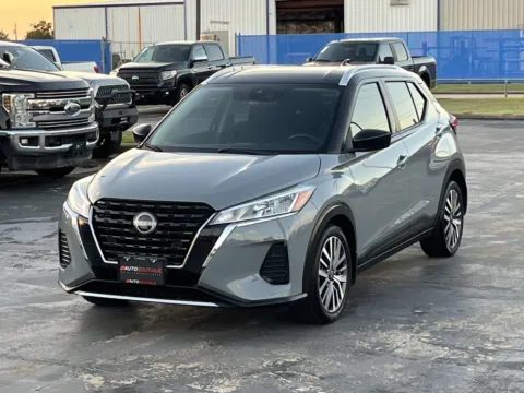 Photos of 2023 Nissan Kicks SV for sale in Alvin, TX at Auto Boutique Texas