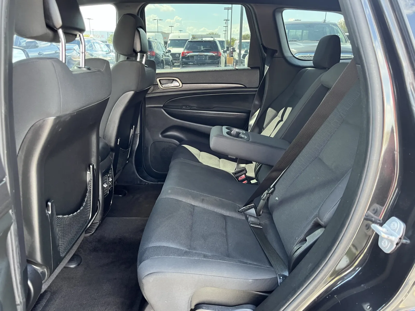 Jeep Grand Cherokee photo 26