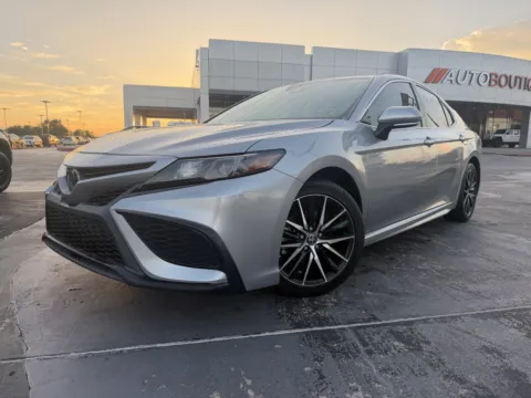 Photos of 2023 Toyota Camry SE for sale in Alvin, TX at Auto Boutique Texas