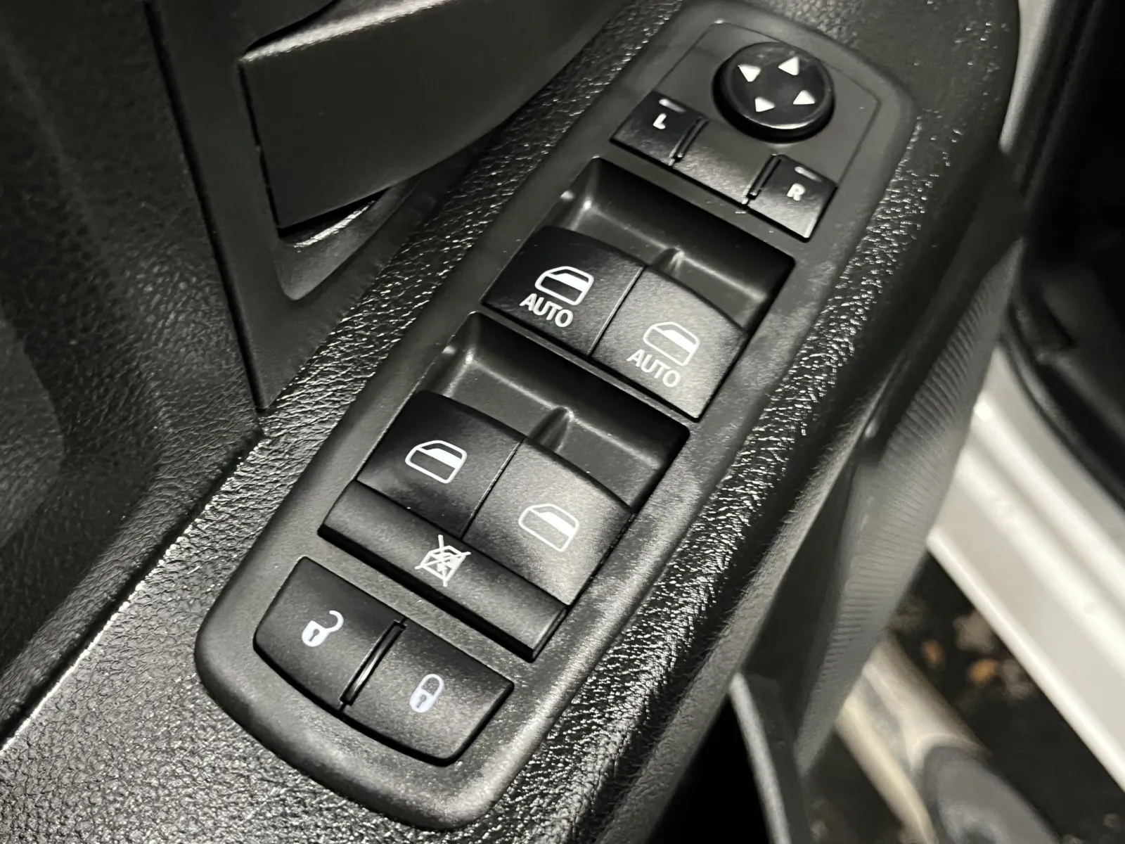 Ram 1500 photo 22