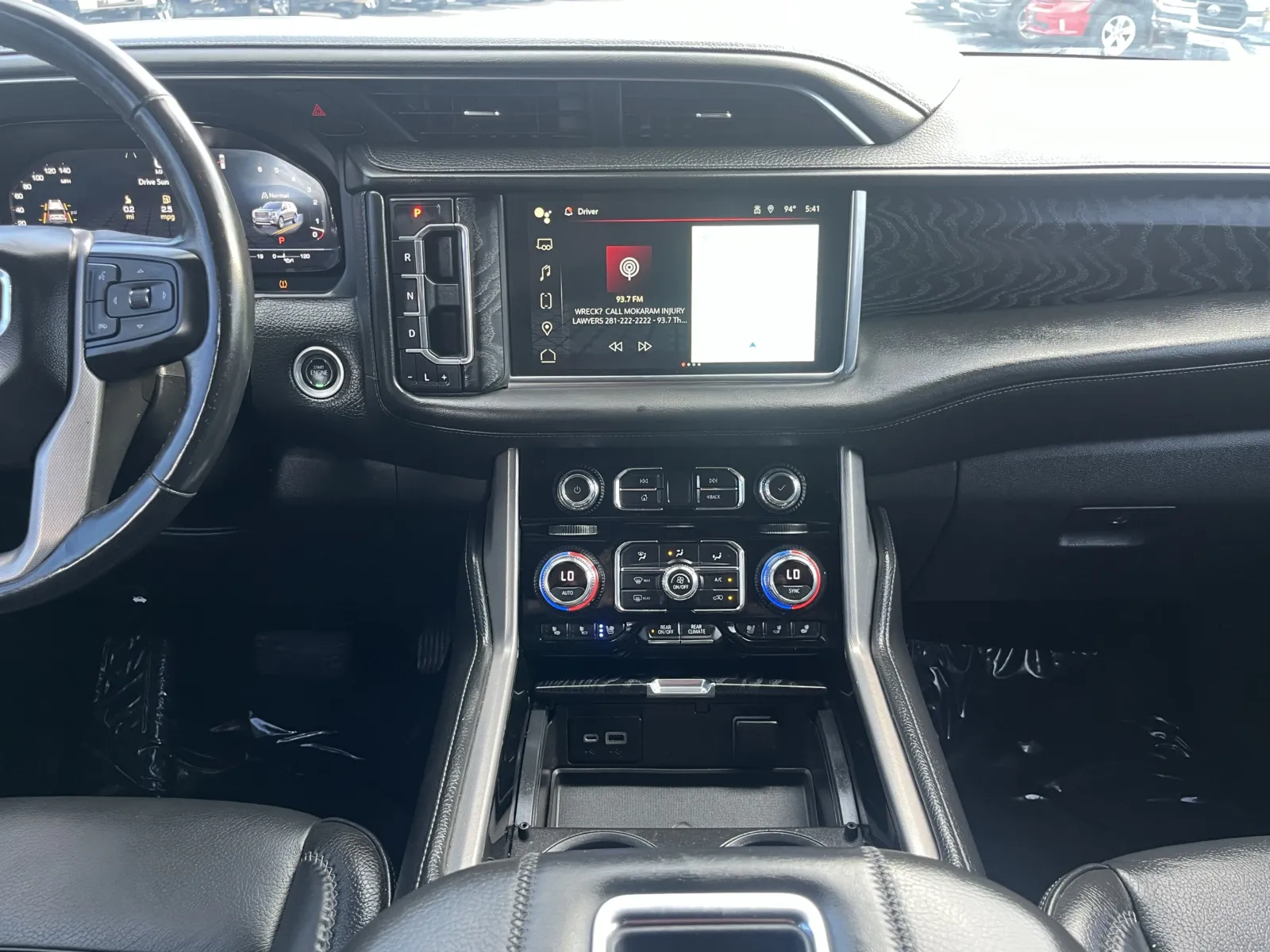 GMC Yukon XL photo 24