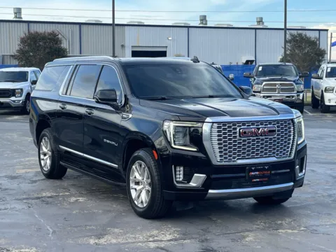 Another view of 2022 GMC Yukon XL Denali for sale in Alvin, TX at Auto Boutique Texas