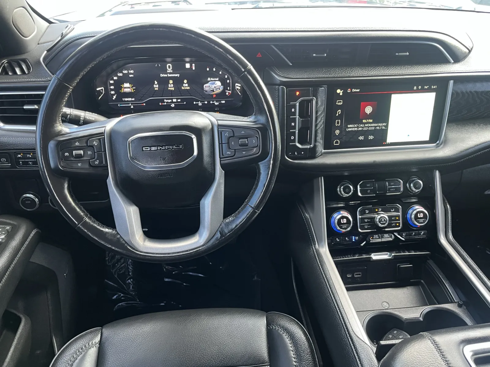 GMC Yukon XL photo 17