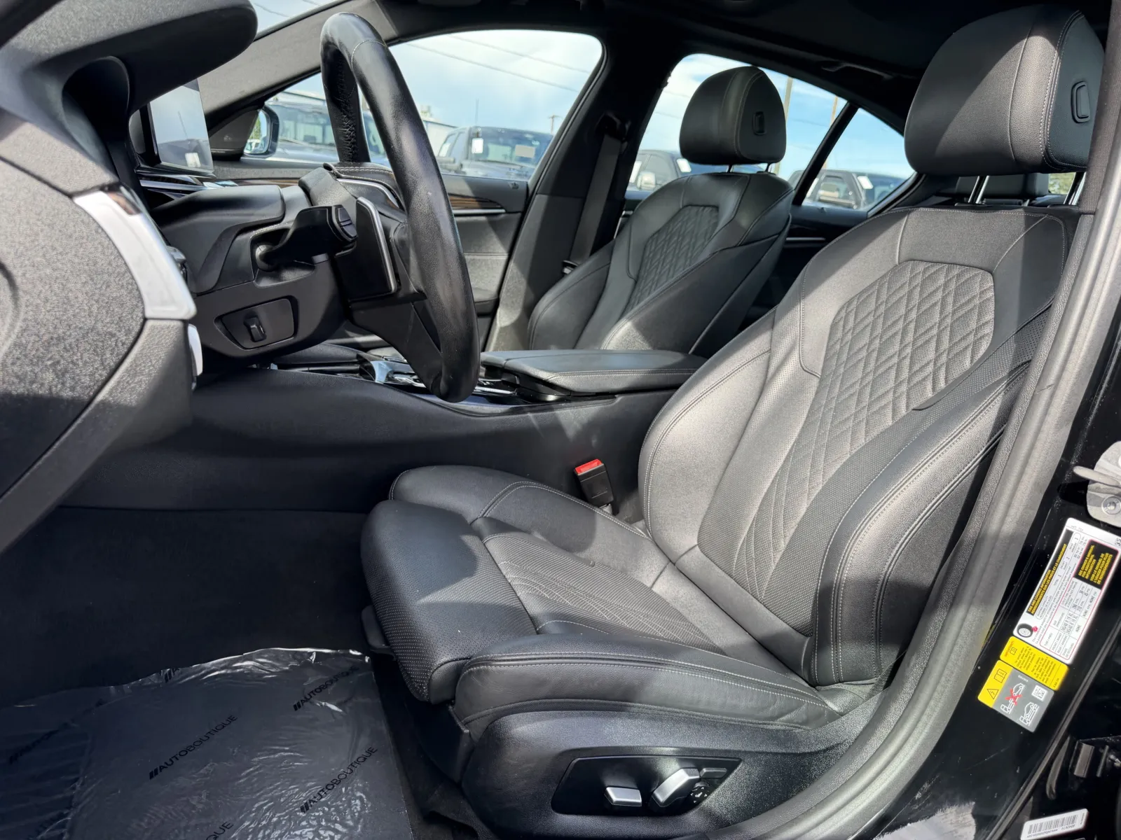 BMW 5 Series photo 22