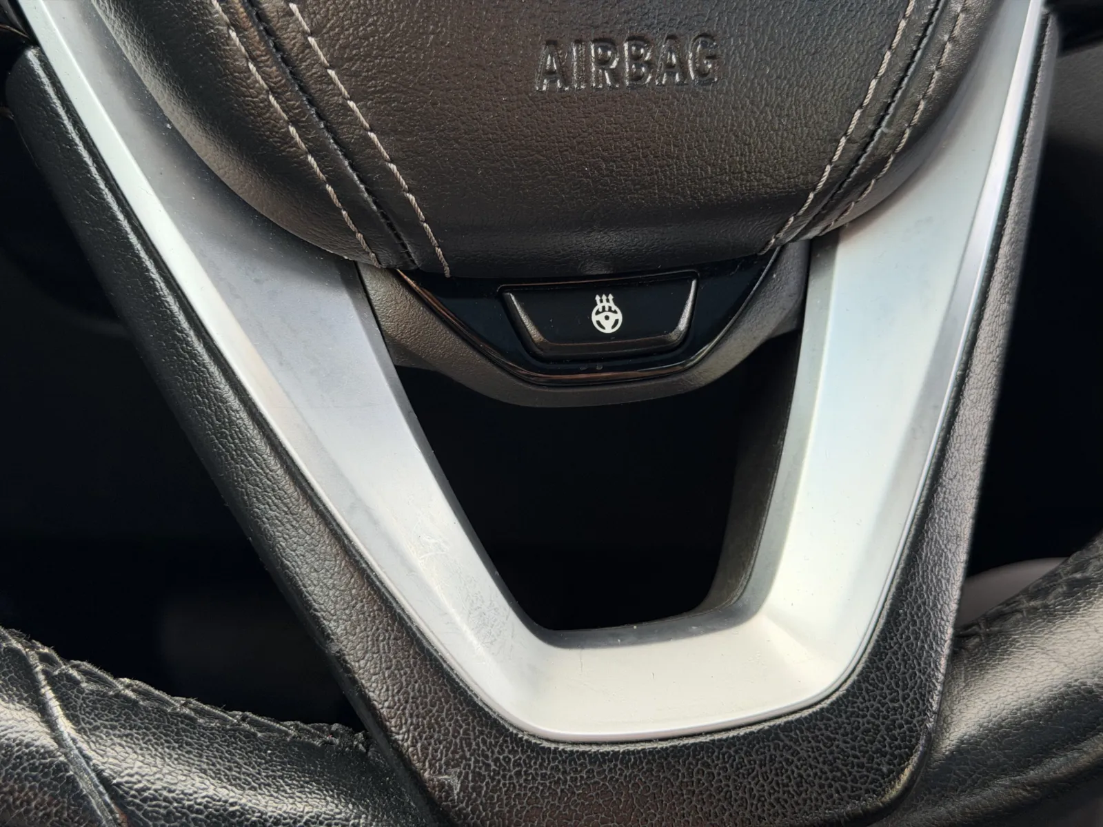 BMW 5 Series photo 10