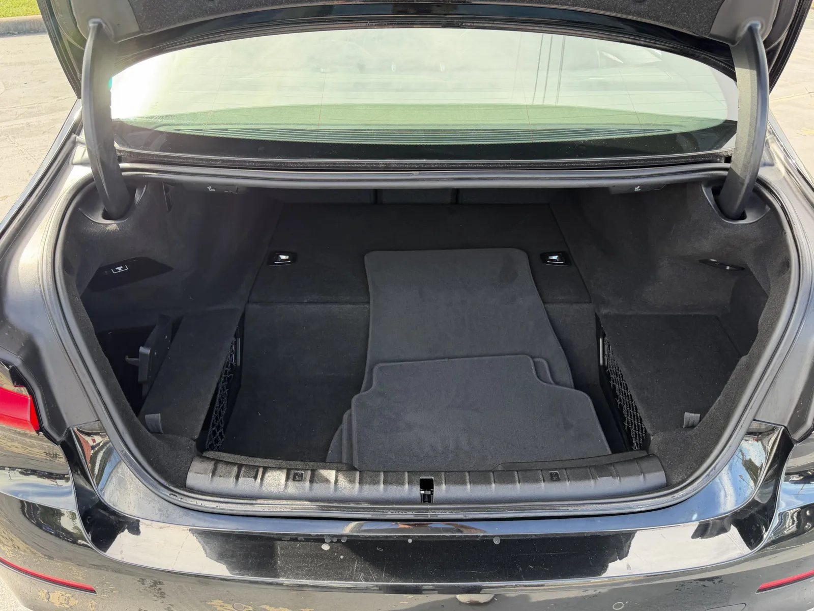 BMW 5 Series photo 31