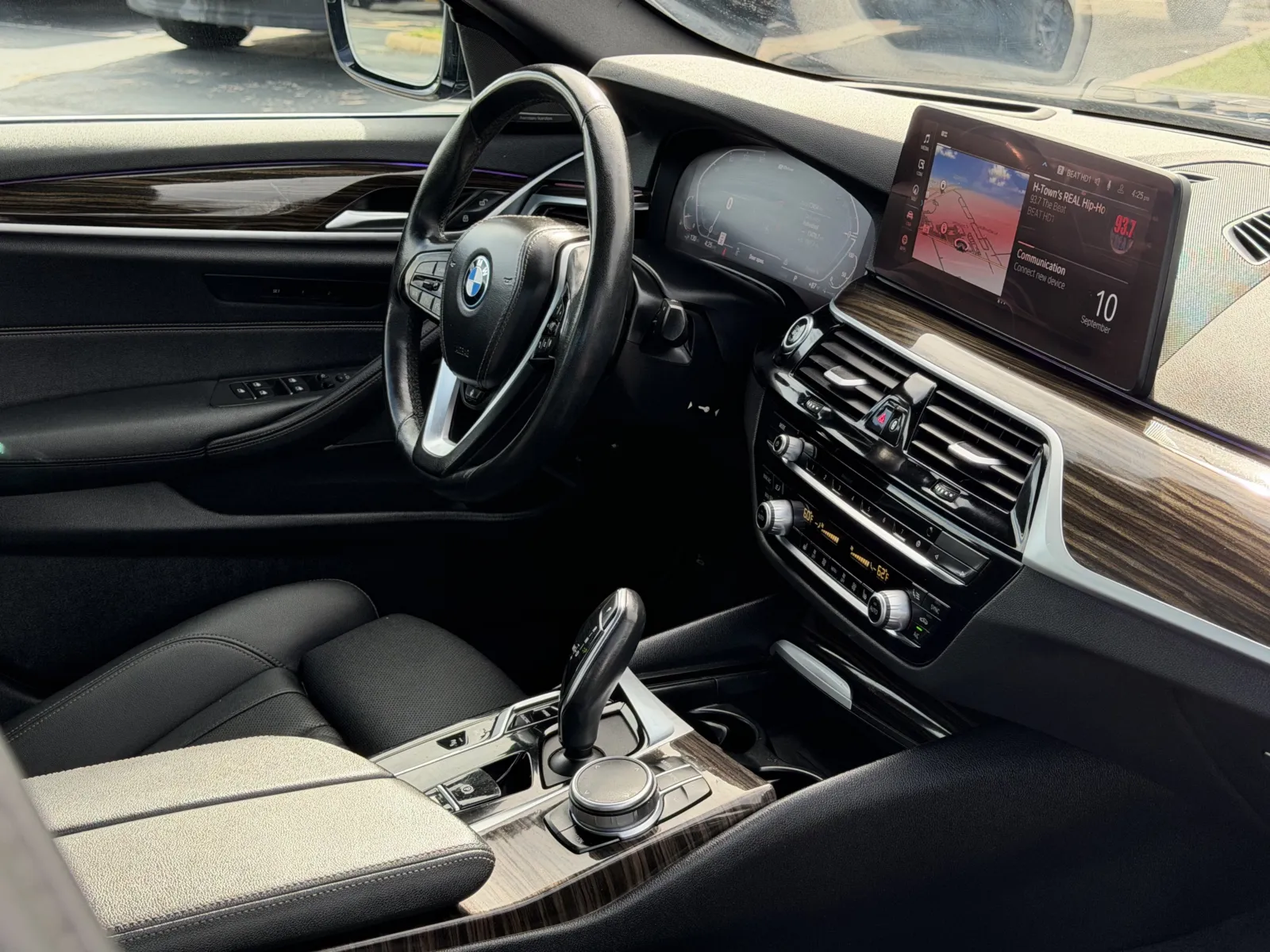 BMW 5 Series photo 23