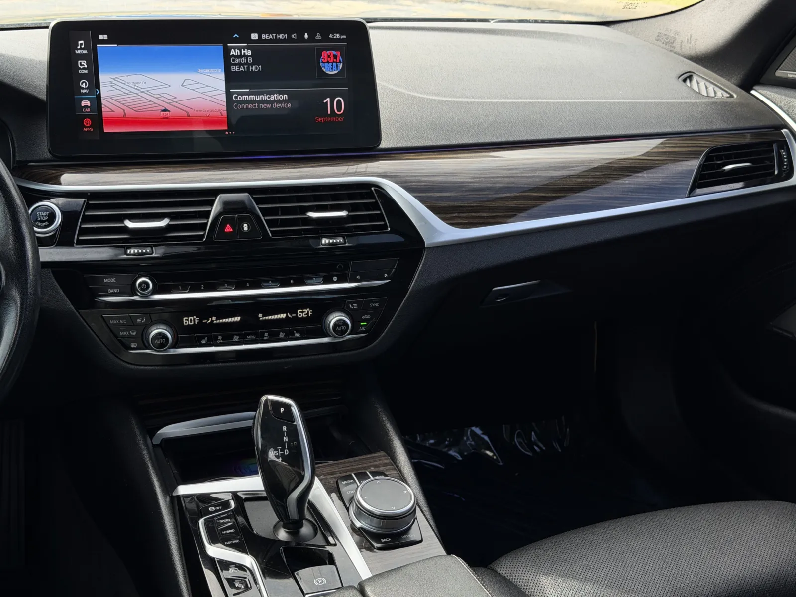 BMW 5 Series photo 26