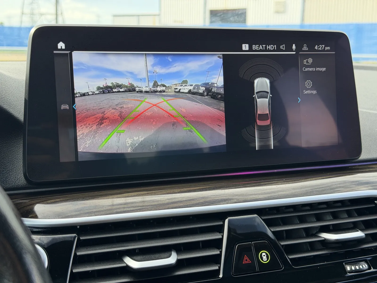 BMW 5 Series photo 12